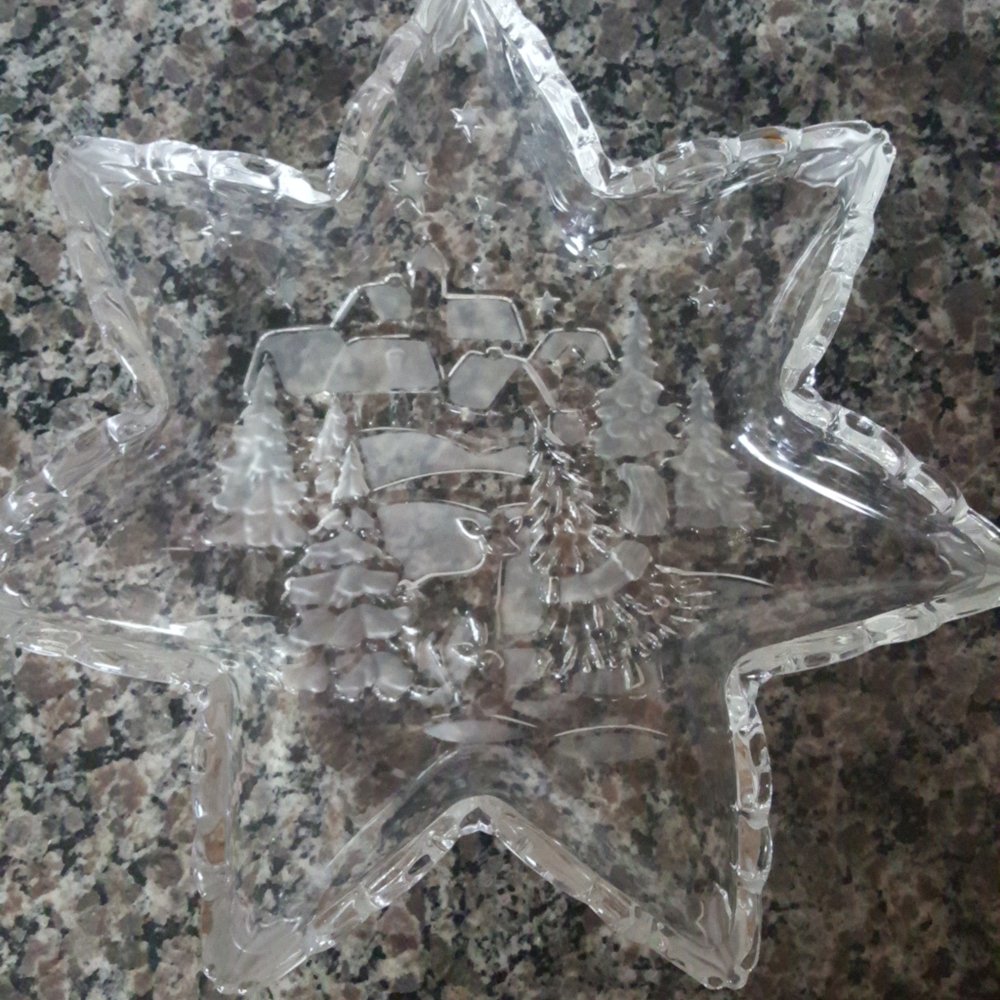 Mikasa celebrations christmas star crytal platter New no Box